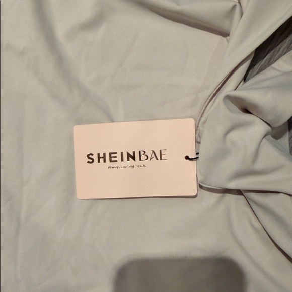 SHEIN Cream Elegant Top - Picture 2 of 3